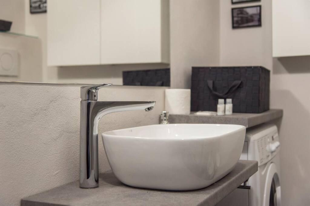 מילאנו Mico 1 Bedroom Apartment - Youhosty מראה חיצוני תמונה